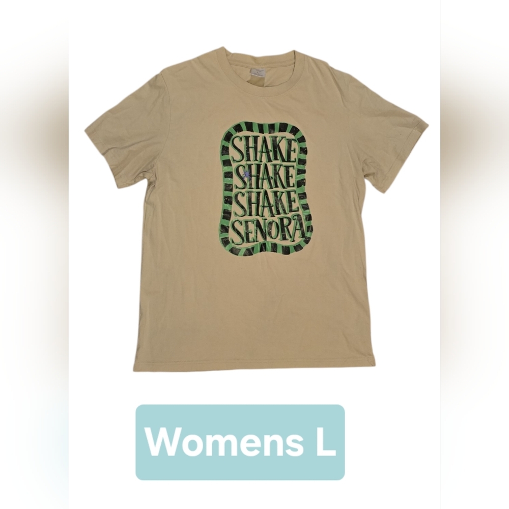 Amazon Women's Beige Short Sleeve Tee with Green Graphic